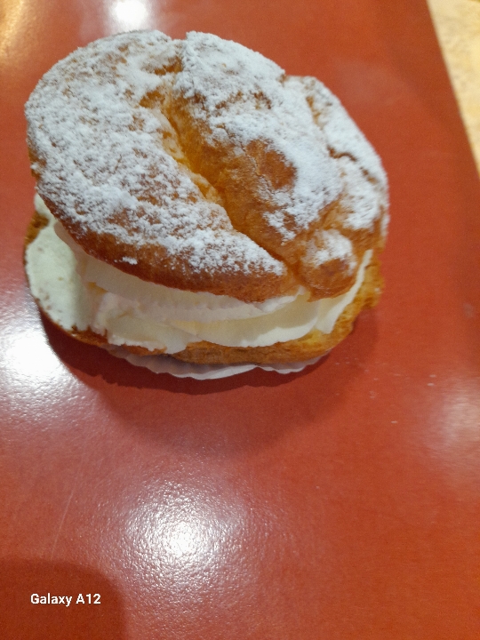 Chou chantilly